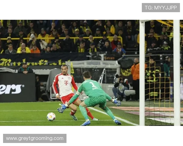 拜仁防守体系漏洞频出问题显现,对球队赛季稳定性形成考验