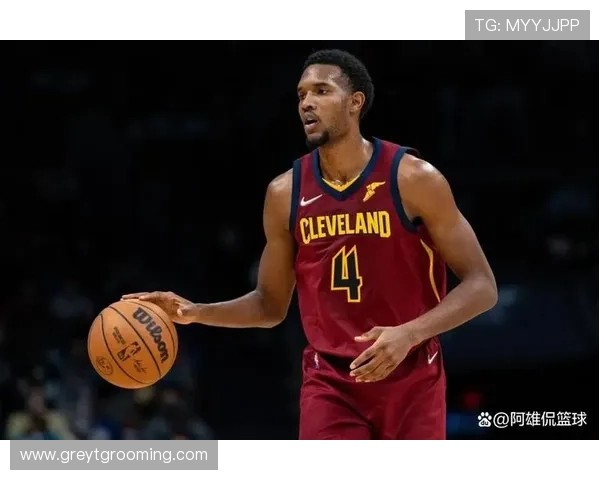 埃文·莫布里通过内线强攻和防守覆盖拉开与同期内线的差距